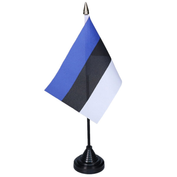 Vlag Estland tafelvlaggetjes - 1x stuks - 10 x 15 cm vlag - met zwarte standaard - versiering