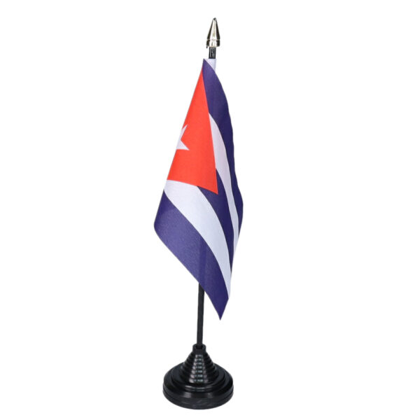 Vlag Cuba tafelvlaggetjes - 1x stuks - 10 x 15 cm vlag - met zwarte standaard