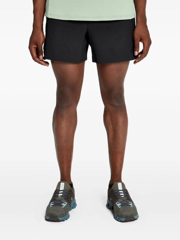 On Running short Essential à détail de logo - Noir