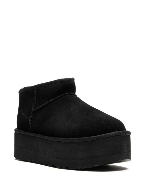 UGG Classic Ultra Mini laarzen met plateauzool - Zwart