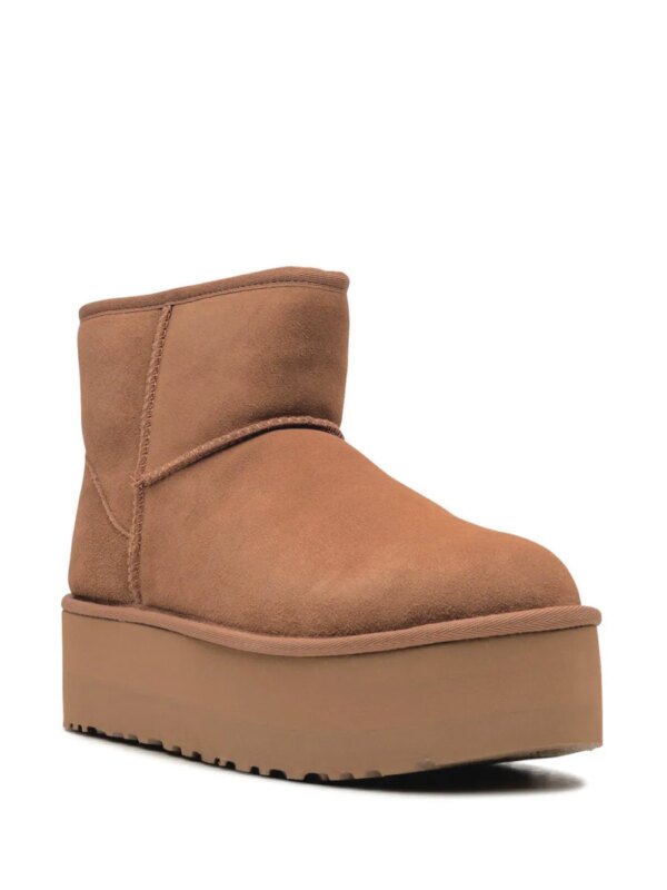UGG Classic Mini Platform "Chestnut" laarzen - Bruin