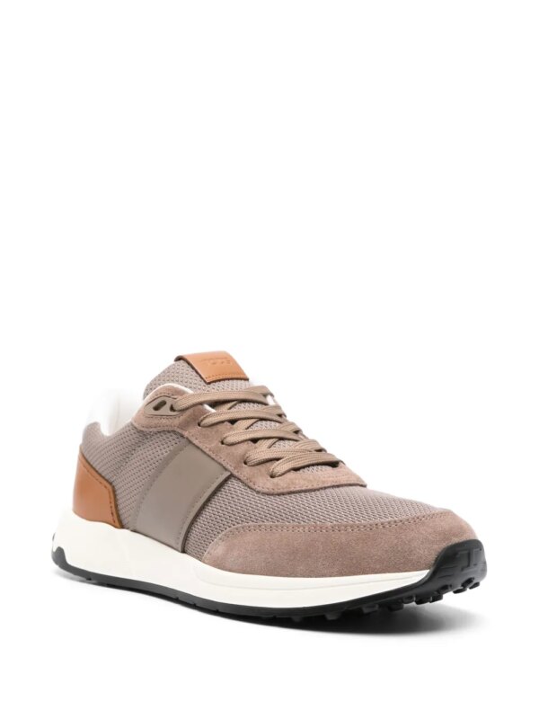 Tod's Suède sneakers met logo-reliëf - Bruin