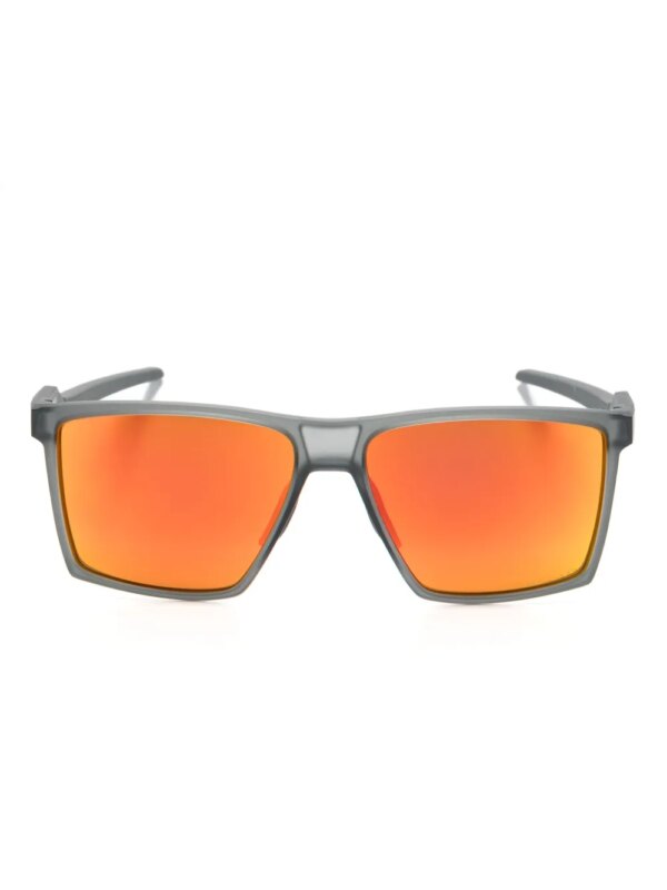 Oakley lunettes de soleil Futurity Sun - Gris