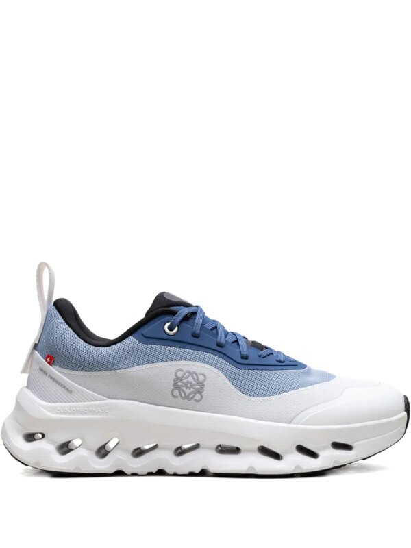 On Running x Loewe baskets Cloudtilt 2 'Blue/White' - Bleu