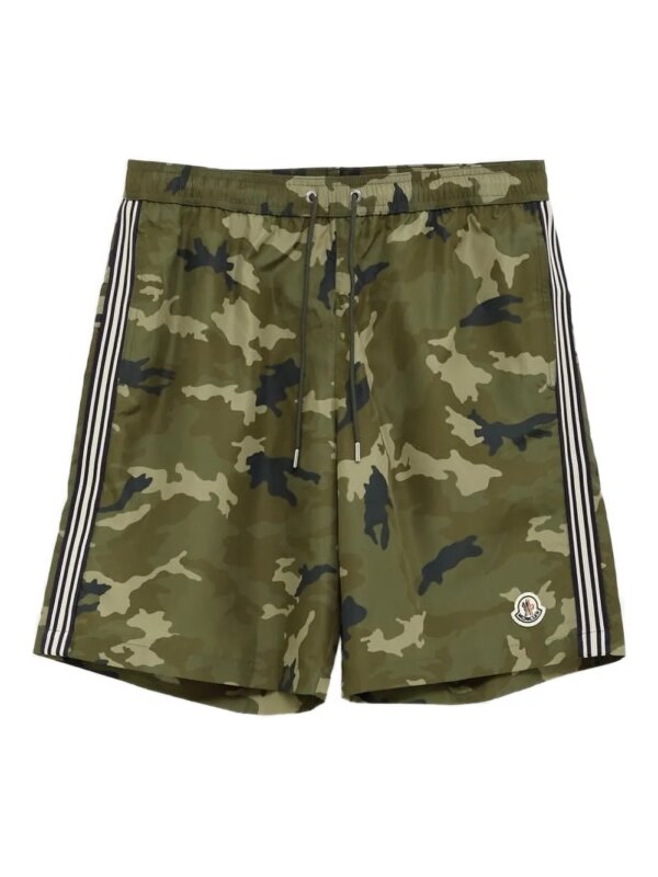 Moncler short de sport à imprimé camouflage - Vert