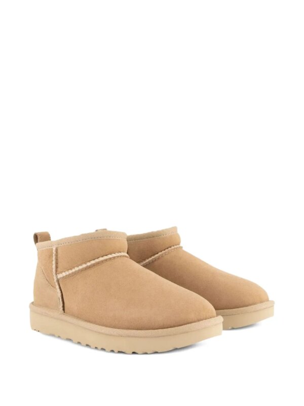 UGG Ultra Mini laarzen met logopatch - Beige