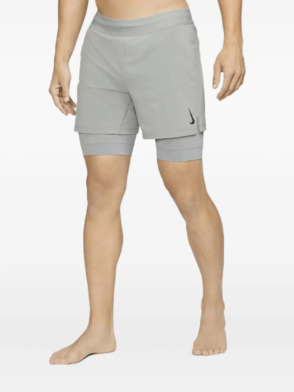 Nike short de sport Flex Stride - Gris