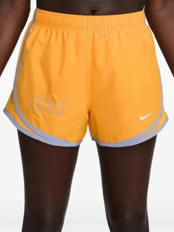 Nike short à logo - Jaune