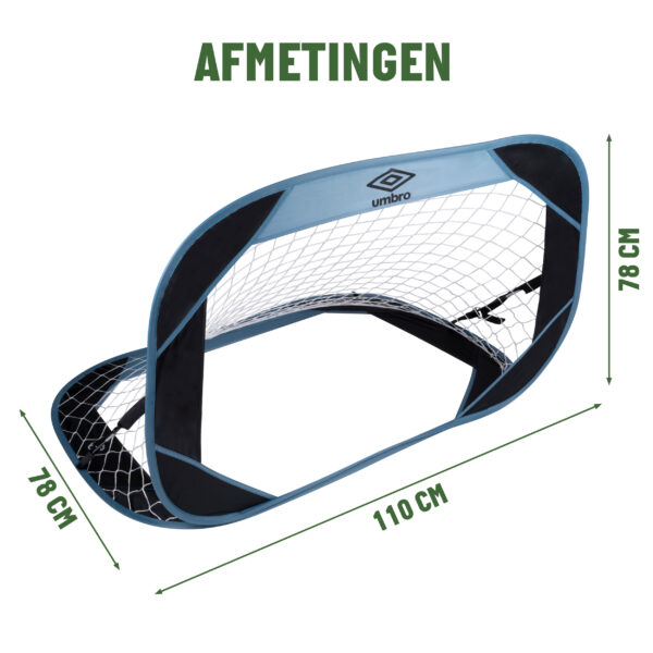 Umbro Voetbalgoal/voetbaldoel - uitklapbaar - incl. reistas - kunststof - blauw/zwart - 110 x 78 x 7