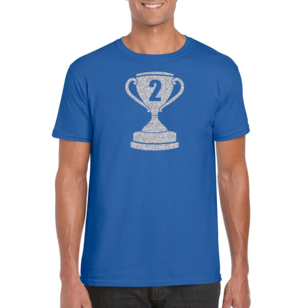 Zilveren winnaars beker / nr.2 t-shirt blauw voor heren